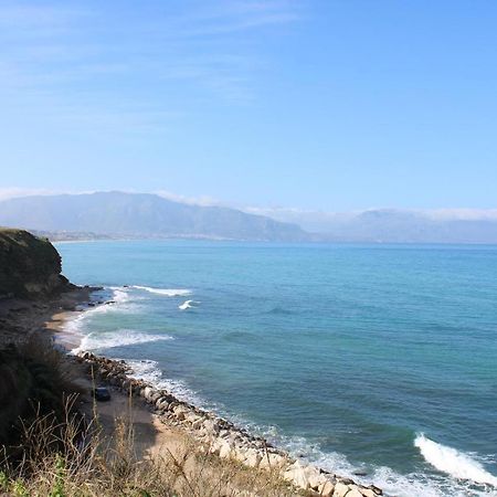 La Stanza Vicino Al Mare , Una Camera Da Letto E Bagno Con Balcone Vista Mare Appartement Balestrate Buitenkant foto